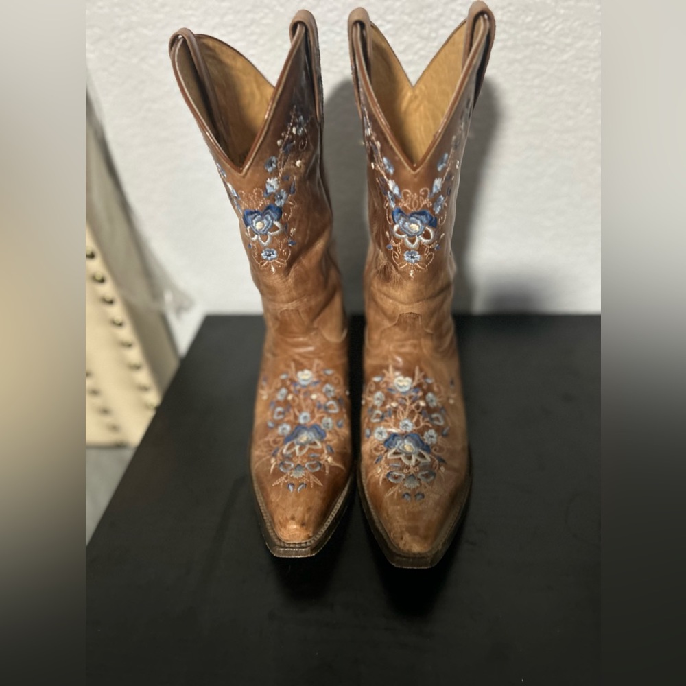 Analise Western Boots by Shyanne!